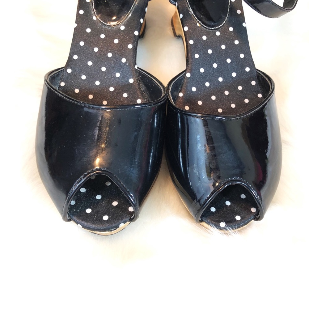 Sam & Libby Black Polka Dot Wedge Cork Sandals - Picture 5 of 6